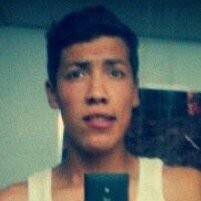 Amante de la musica y salir con mis amigos :) travieso y asi :))) #tfb