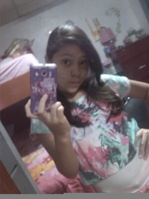 venezolana divertida me encanta ir a fiestas estar con my friends y con my family sigueme y te sigo instagram: gabyval_2003