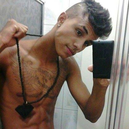 LOUCAS PELO LIVINHO , SIGO TODO MUNDO DE VOLTA !   11.07.14 ( RUMO A 200 Seguidores ! )