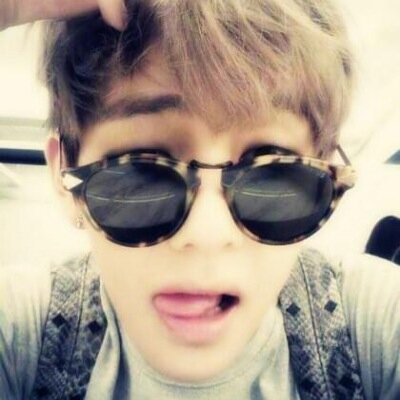 JustNormalGirl_'s profile picture. Teenager girl||Queen of may||KoreaLover||Like kpop music||Artist||Love pizza||thats pretty much :)