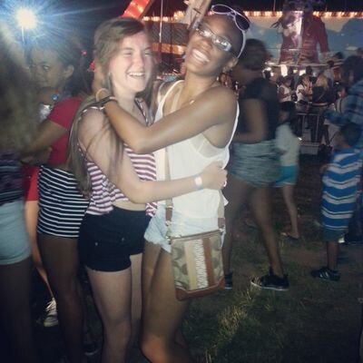 nikitanicole98's profile picture. small town USA                                                                 lex