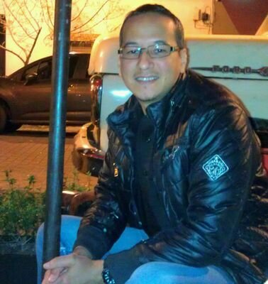 Geek, nerd, individualista, amante del cine, la ciencia ficcion, la animacion y lector desde que tengo memoria.