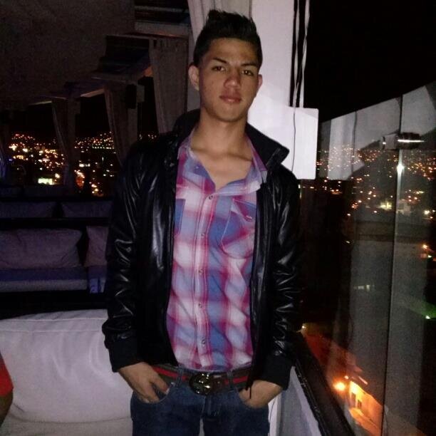 kevchaprin's profile picture. Impsible? No existe nada de eso