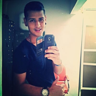 soy una persona seria centrada en lo que hago y con metas en la vida como todas las personas