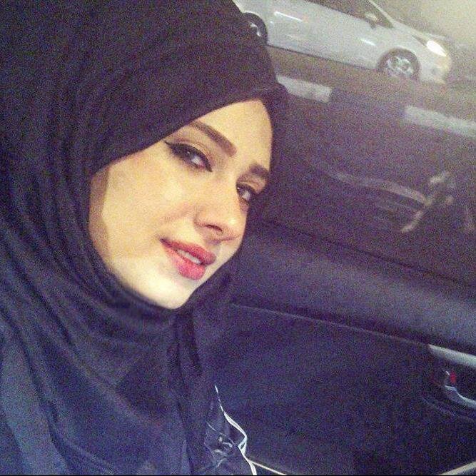 كن لطيفآ ب تحدثك مع الأخرين ف الكل يعاني من وجع الحياة وانت لاتعلم .!