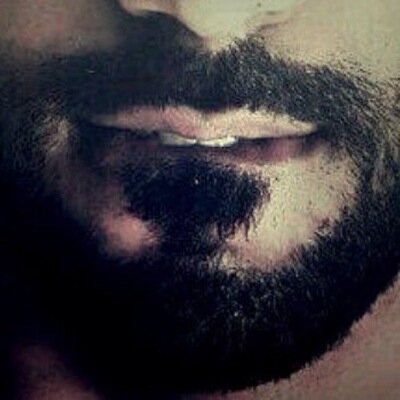 اعشق المرأه لأنها المخلوق الوحيد الجميل في هذا الكون ! رجل اعمال _ بين جدة والامارات