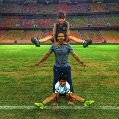 لاعب نادي الاتحاد والمنتخب السعودي للجمباز وحصلت على المركز الاول على المملكة والثاني على الخليج وطموحي للعالمية ودعواتكم