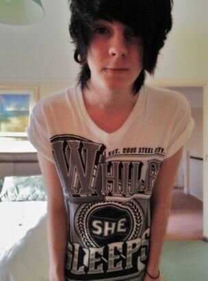 alexunitato's profile picture. Hi i am a person -I like music and trying to avoid the real world -Bi