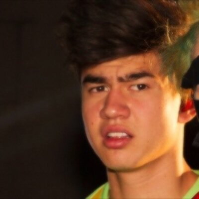 i like that weird kid who thinks hes a gangsta hehehe