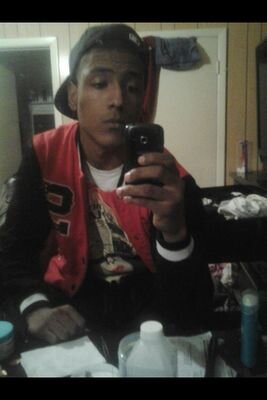 tokendinsert's profile picture. learn to grow into the person you're meant to be