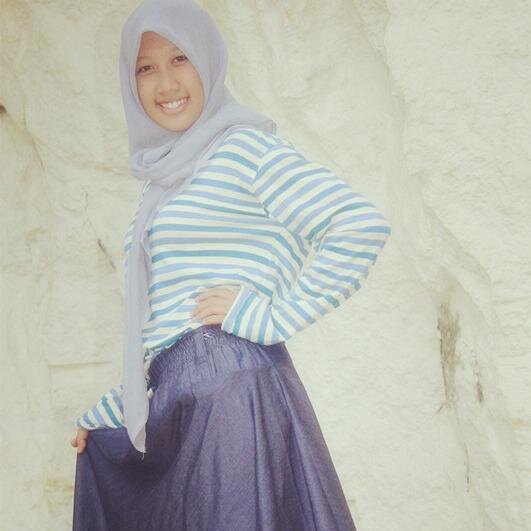 (• ˆ⌣ˆ •) ciinthanophellcaiiankknophellwestpokok'eILOVEYOUpholephel(◦ˆ⌣ˆ◦)
¤ smua siap d goyang,, ayee..ii..hahh.. smua tngan d atas ya,, asyeeekkhh,,