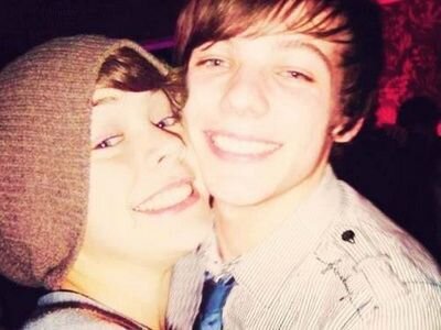 Larry es real, si no te parece, no me sigas. Fanatica de los fics larry, Harry Potter, One Direction y Ed Sheeran{ser ls y Louis'girl es lo peor que hay}