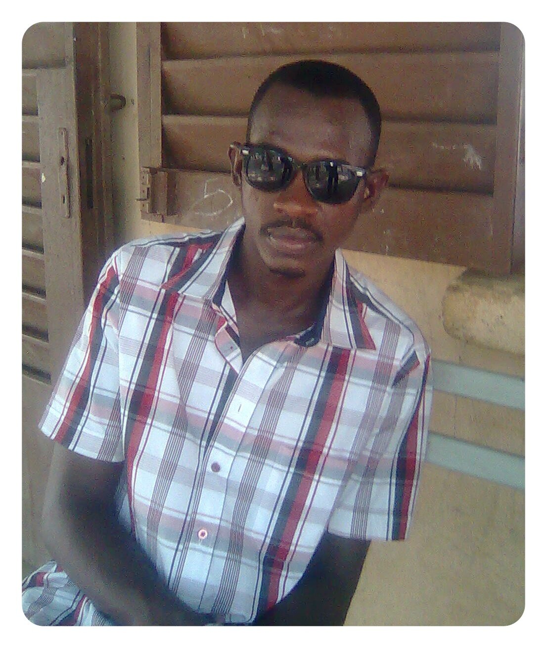 BinaDiarr's profile picture. 