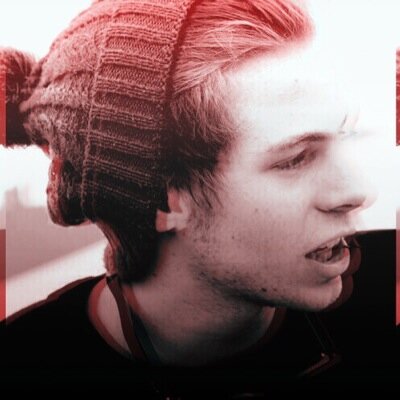 I gave you a free follow so please follow @thelostboyluke she follows back just ask ❤️☀️