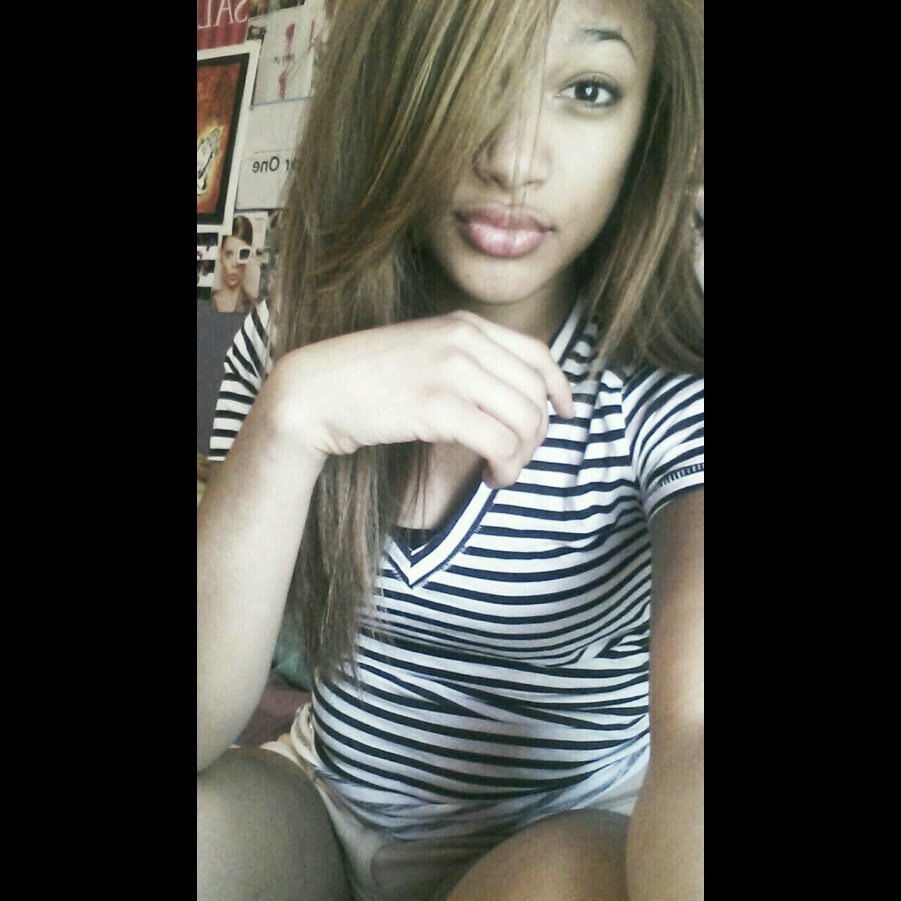 live life . that's it . dancer♥ ig name ; @cymone_moore_