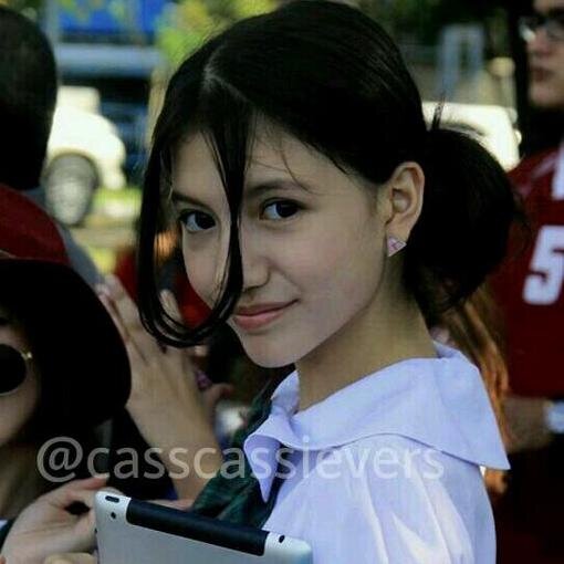 We are cassievers from Jember,we always support Cassie and winxs...                                              Anniv tanggal 29 ;)