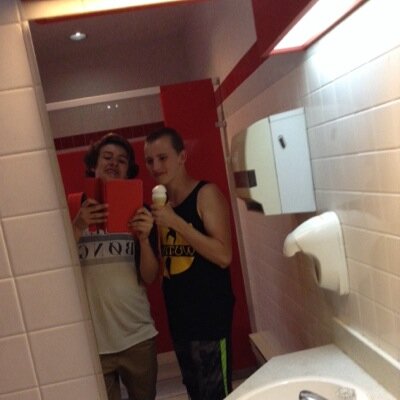 joshbaldwin2309's profile picture. Fuck her right in the pussy