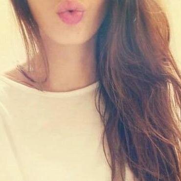 Hi I'm Valery , and I'm SELENATOR  :) like to meet Selena Gomez ♥ #Selenator