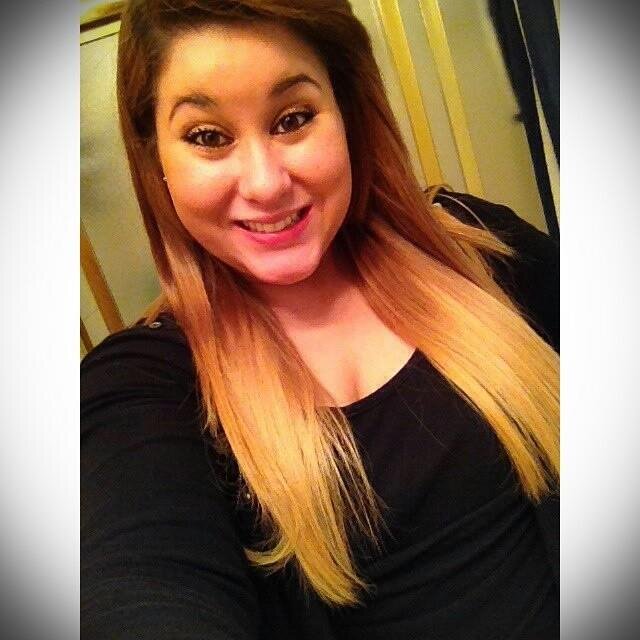 Hey am Kiara, am 21 yrs old & am 100% Puerto Rican. God is my life and Am a Cosmetologist. My favorite color is pink and black. Am a Warrior