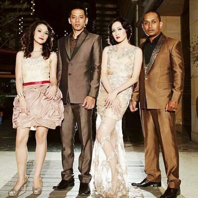 CP: 081223221730 (Gordon) | 081388493934 (Yeyen) | Our 1st Album STEP OUT will be launched this February 18th!!
Watch our 2nd Single, Biarlah Cinta by A+