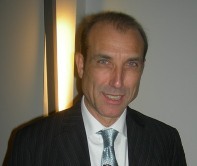Personal Financial Asvider, 50 year's old like movie and read adventure books. Italian lover, naturalist & actor.