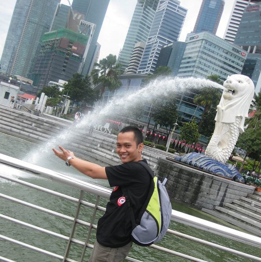 Tidak perlu siapa dia yang dulu dan sekarang,tapi sapa dia yang akan datang