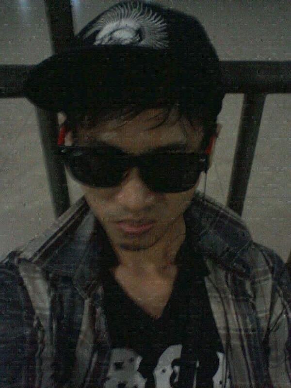 AndiCodehell's profile picture. Be Yourself To Be Free