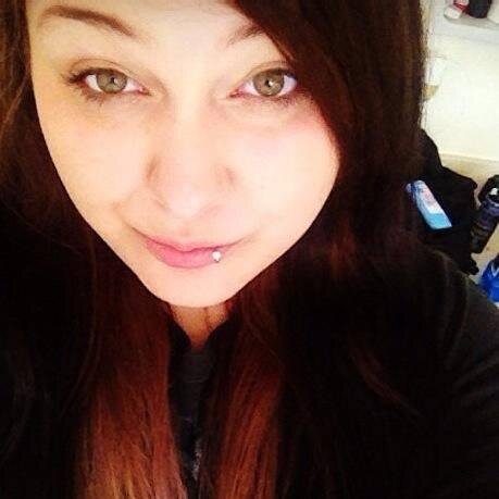 Soy un simple mortal que esta pasando esta vida y cambiando las vidas de las personas que necesiten :)