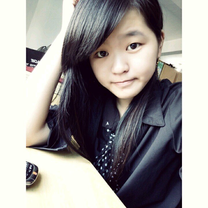 Jyaxhin's profile picture. WeChat ; JiaxinNelyn :).     IG ; jiaxinnelyn :)