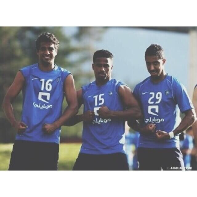 لكم الدنيا ولي الهلال. 

Jeddah