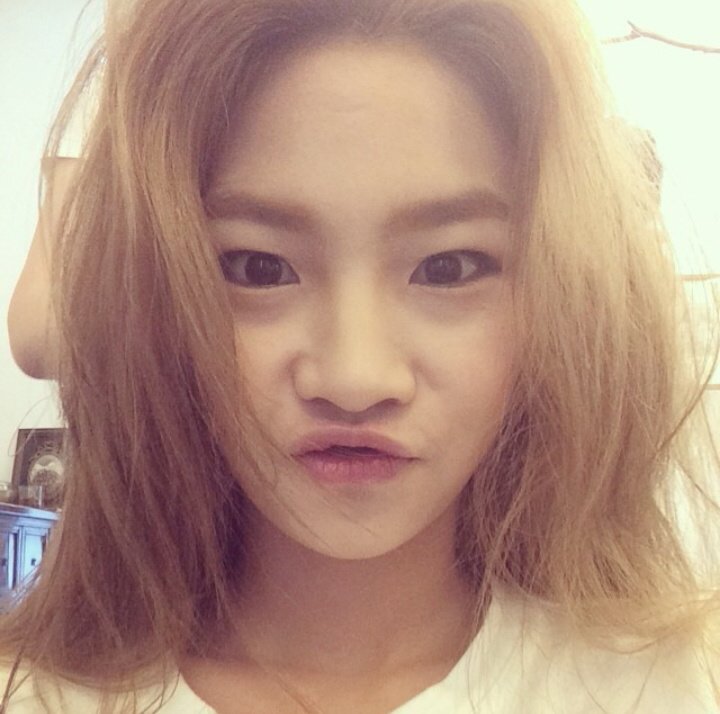 Korea model - Esteem - 1994.06.23 #fakefams