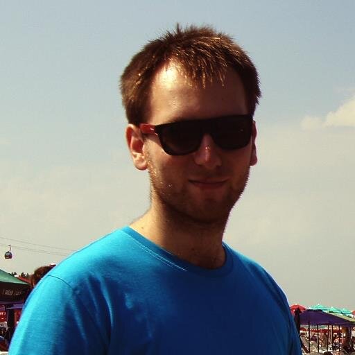Software engineer; likes a cold beer and good food. After hours implements dreams with @jejekscelencja.
