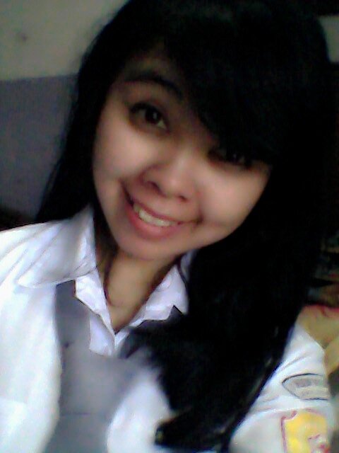 olive_swan's profile picture. Secondary account || Manners, impressive, smart, social || i'm 23 yo, || UGM '10 || UNS '13. Magelang - Yogyakarta - Solo