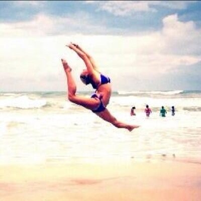 Dancing_tweets's profile picture. Tweeting about dance in between dance and school  All the good and bad of it!