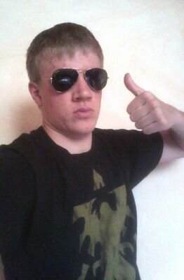 Élève en maths spé, je n'ai plus vraiment le temps de me consacrer à mes passions que sont l'esport et SC2. Mais je reviendrai ;)