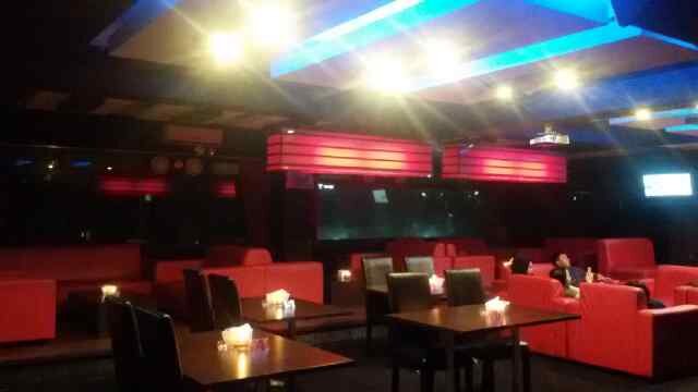 D'Music Cafe & Resto pas buat Ngumpul,Gathering,Ultah,Presentasi dll | Open Jum'at & Sabtu 7 pm | Jl.A.W. Syahrani Villa Tamara | cp 08125803289 MANSYAH