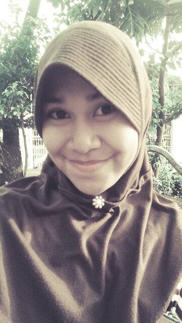 Llatifunnisa's profile picture. 