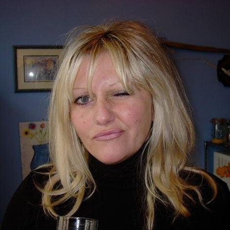 LivelyOldGal's profile picture. Widow, Mother, always ready with a helping hand and a stiff gin. Hold onto your livers, boys; Mama's here! {really-quite-OC #rp for #jcs. FC: Camille Coduri}
