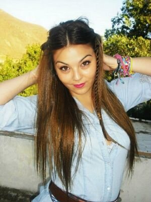 Me gusta lo difícil,me atrae lo complicado y me enamoro de lo imposible♥☺♥
Quien me conoce, sabe lo que valgo.