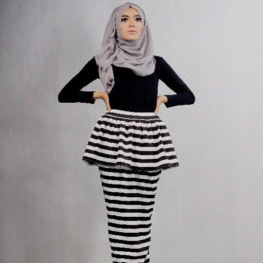 mrs.gigi •Singer • Freelance model and makeup artist • @BalqisVoice • owner Grappig • Allah♡ • #YNWA