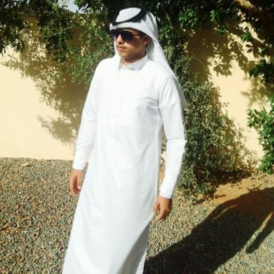 الي مو من بيشة لا يحاكيني