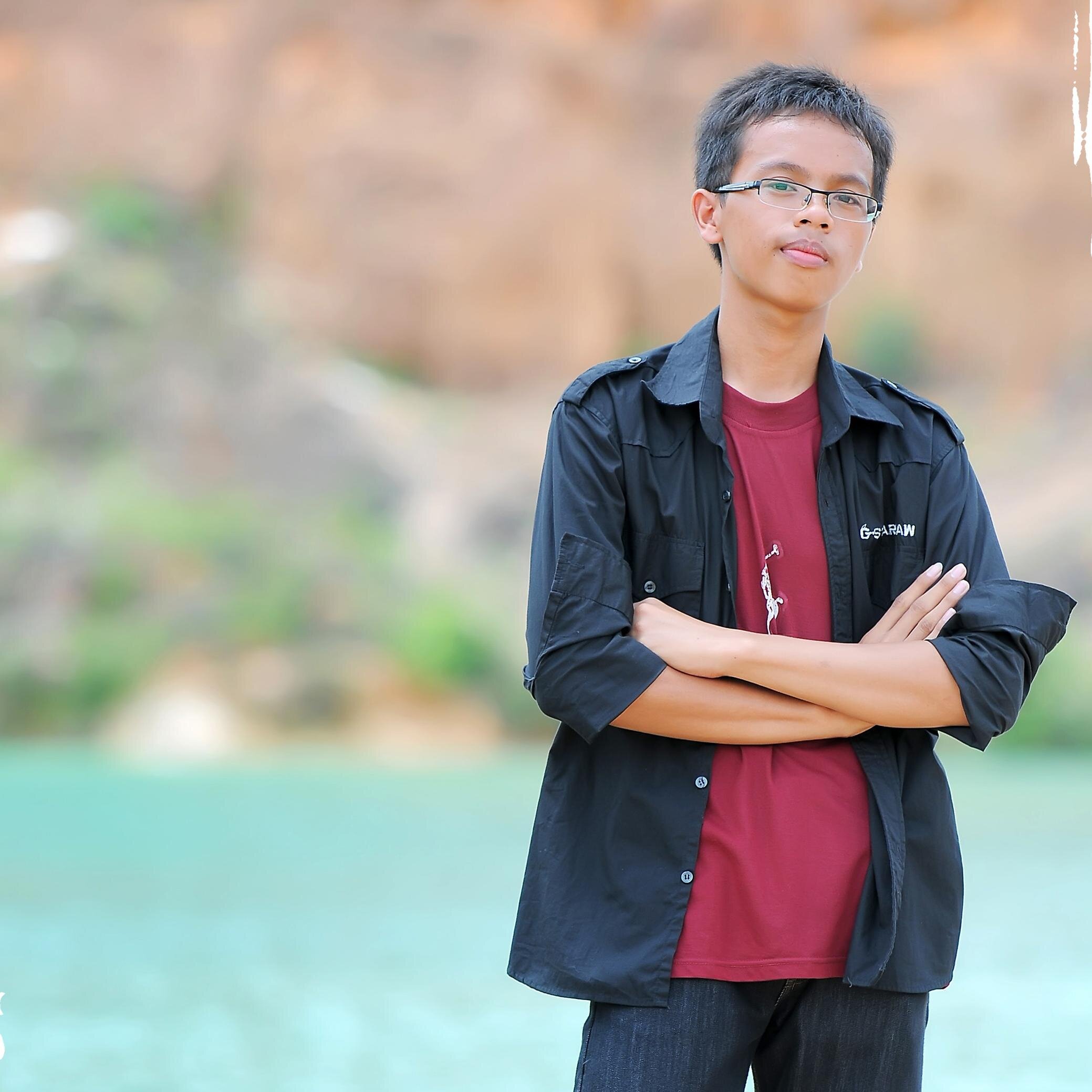 student of maranatha christian univercity. accounting'13. nothing is impossible. Himatha 2013.
Mengetahui-Menpelajari-Mencoba.