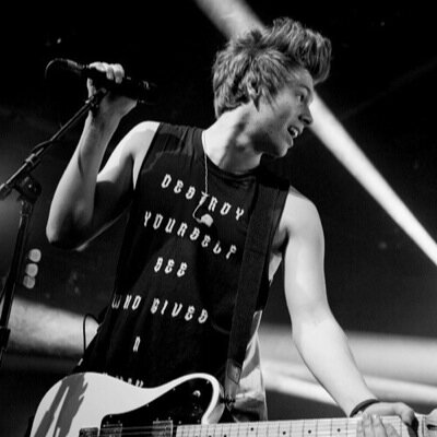 idk im just spamming luke and giving free follows my main acc is @hxrryasfuck , dont follow this unless you want spam on your tl :D