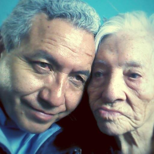 Medico Cirujano UNAM, Maestría la ULSA
Evaluador en el Programa Hospital Seguro.
Exdirector de la Jurisdicción Sanitaria Venustiano Carranza.