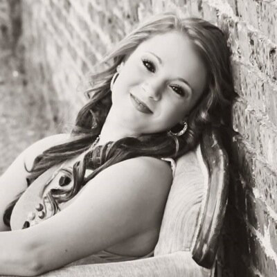 senior 2014; ennis lions. Snapchat: xo_mikaelarae instagram: xo_mikaelarae