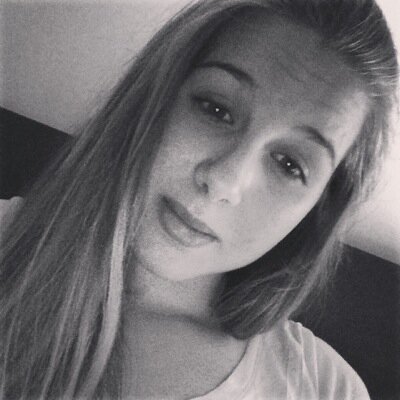 Catarina Lopes |Portugal| Barreiro| benfiquista| 15 anos 
                                       
http://t.co/27o5oi7EG2