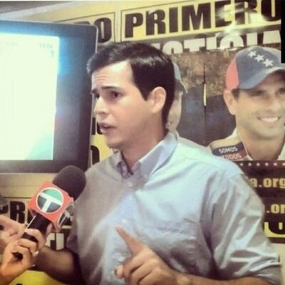 Lic. Administracion @UCLAve Economía & Finanzas ExDirigenteEstudiantil. Directivo y Activista en @pr1meroJusticia Instagram CarlosAlbertoMelendez