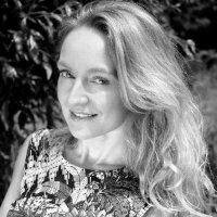 INTERIM COMMUNICATIEADVISEUR Interesses: passie voor talen, fitness, films, natuurreizen Afrika, fotografie