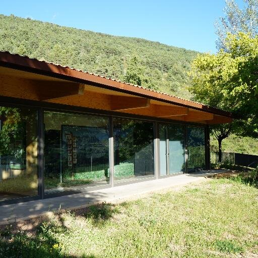 Centre de Flora de Tuixent. 
Centre d'informació del Parc Natural del Cadí - Moixeró
Exposició permanent, activitats, xerrades...
http://t.co/Uc9zCzLskx