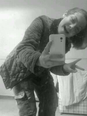 my life, my rules dont like it you know were the door is!!;))